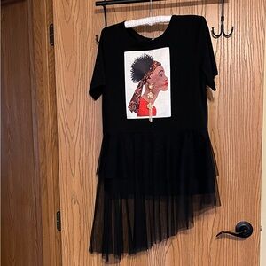 Ashro Kashmiri Top Size Medium Crew Neck Tee Printed Graphic Layered Mesh Hem